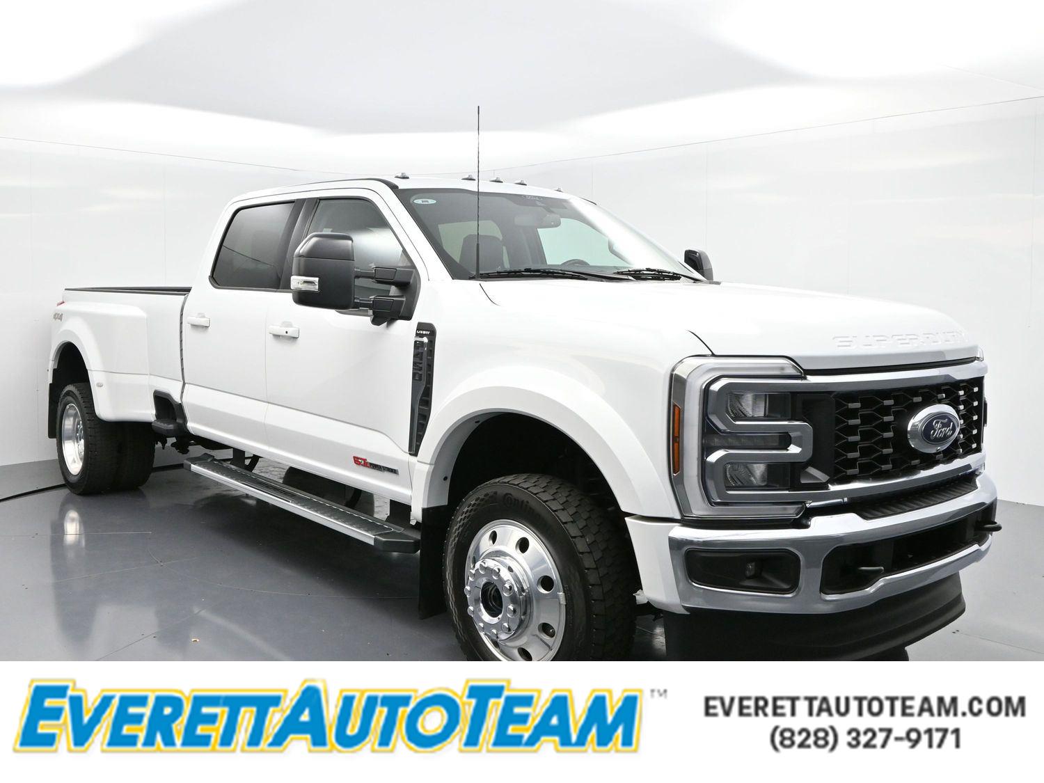 2024 Ford F-450 Super Duty Lariat's photo