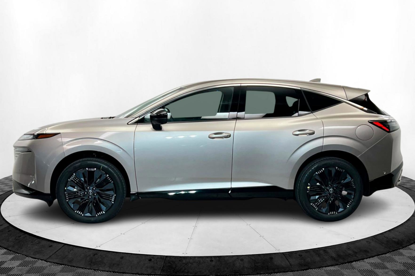 2025 Nissan Murano Platinum photo 2