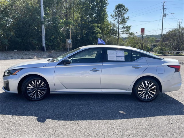 2024 Nissan Altima 2.5 SV photo 6