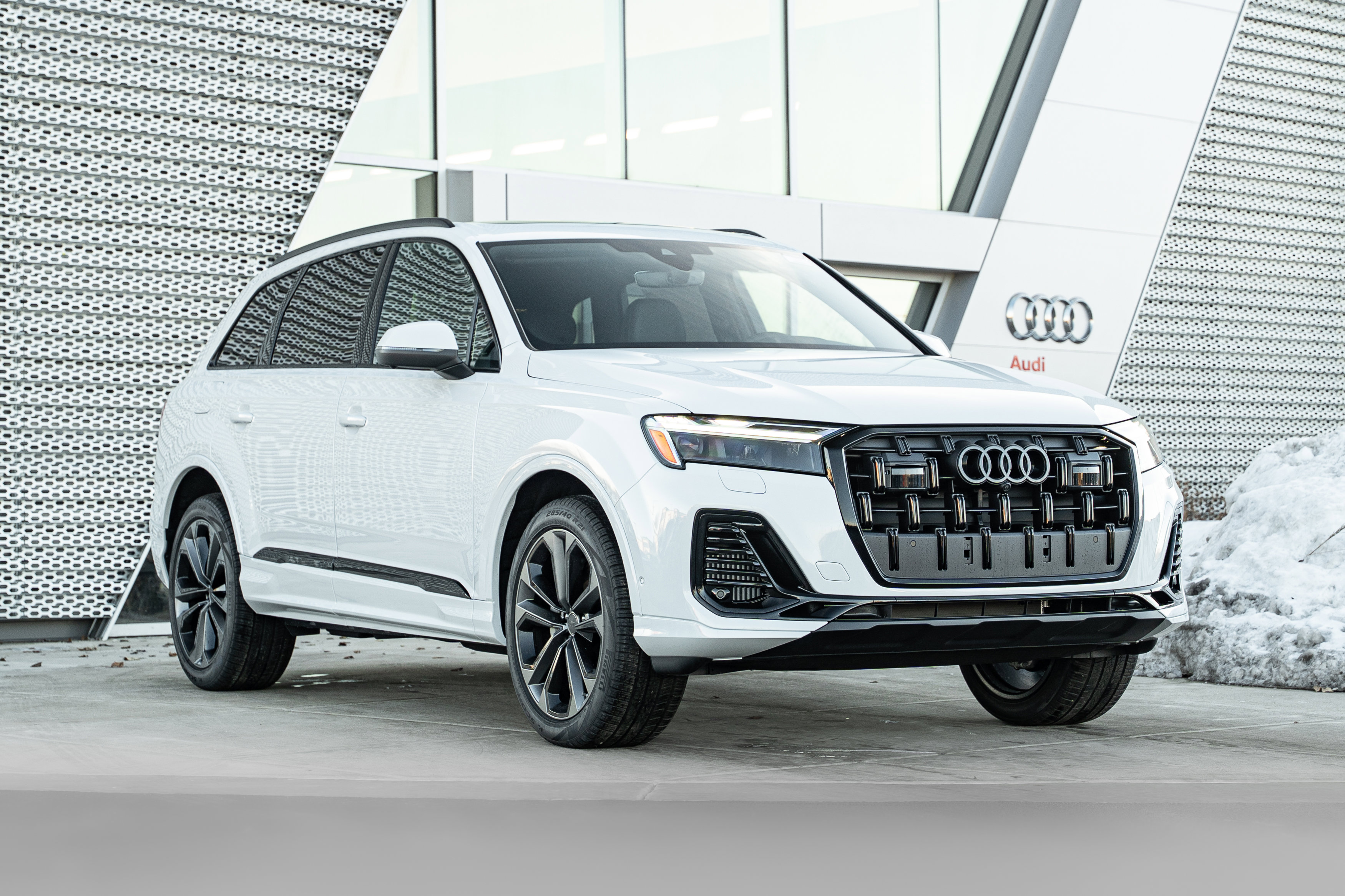 2026 Audi Q7 Premium Plus's photo