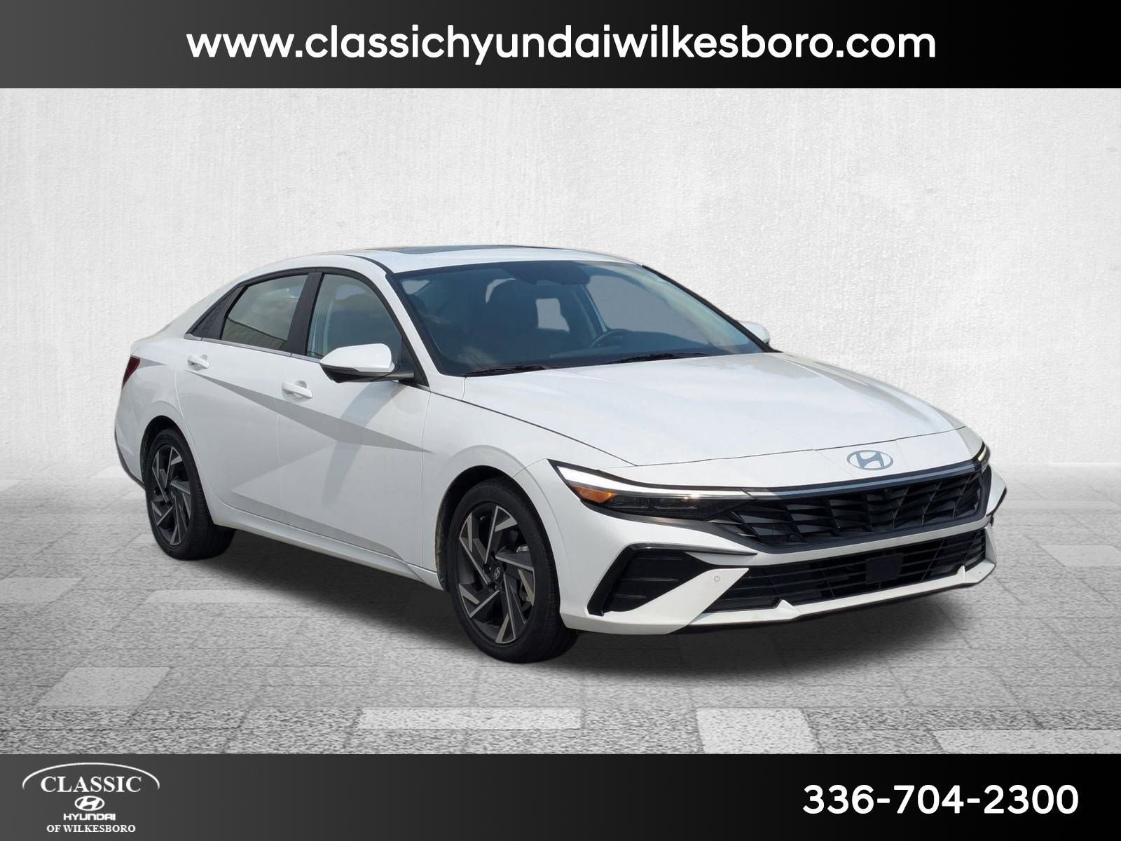 2024 Hyundai Elantra Limited photo 3