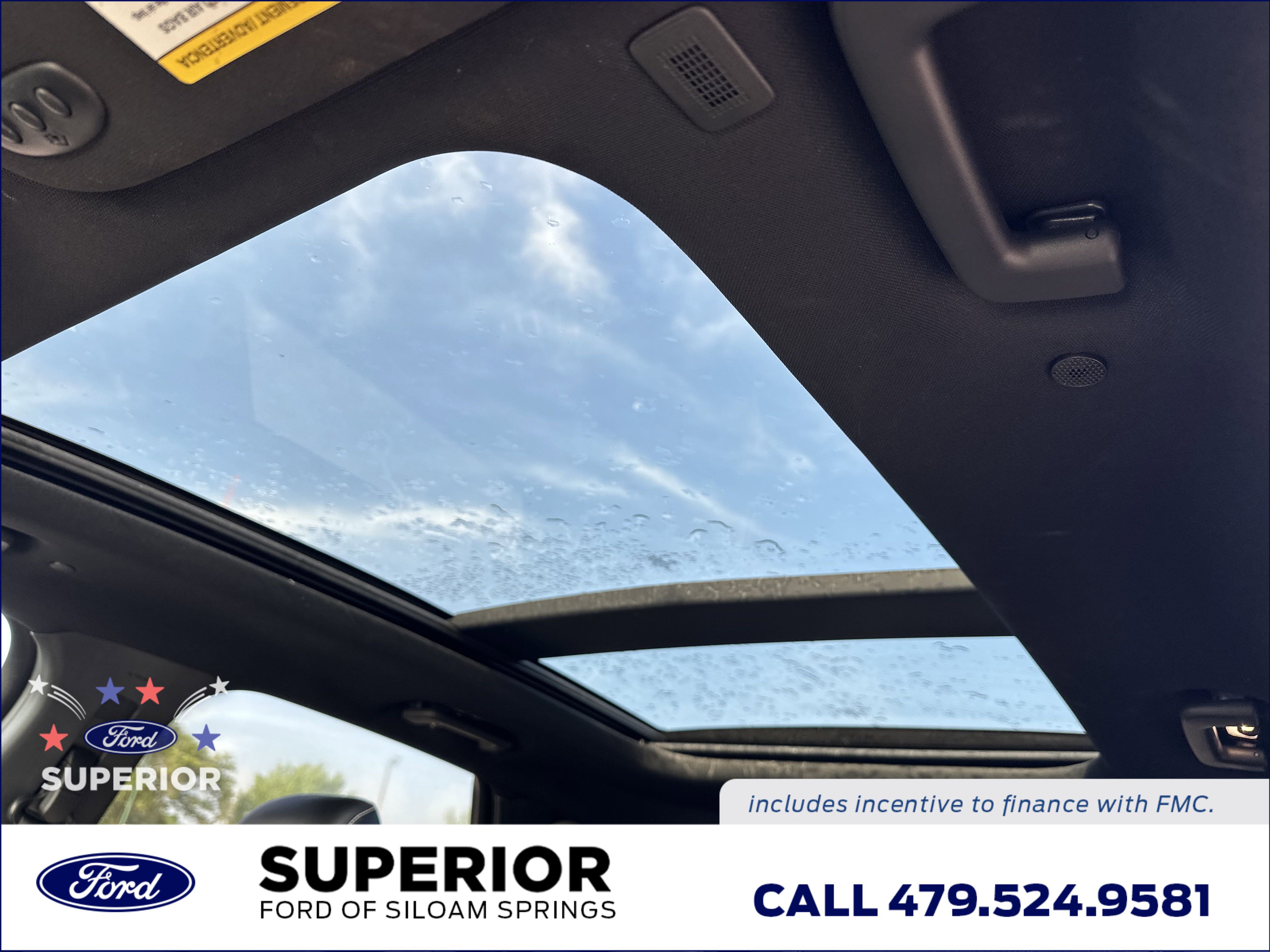 2024 Ford Edge ST photo 3