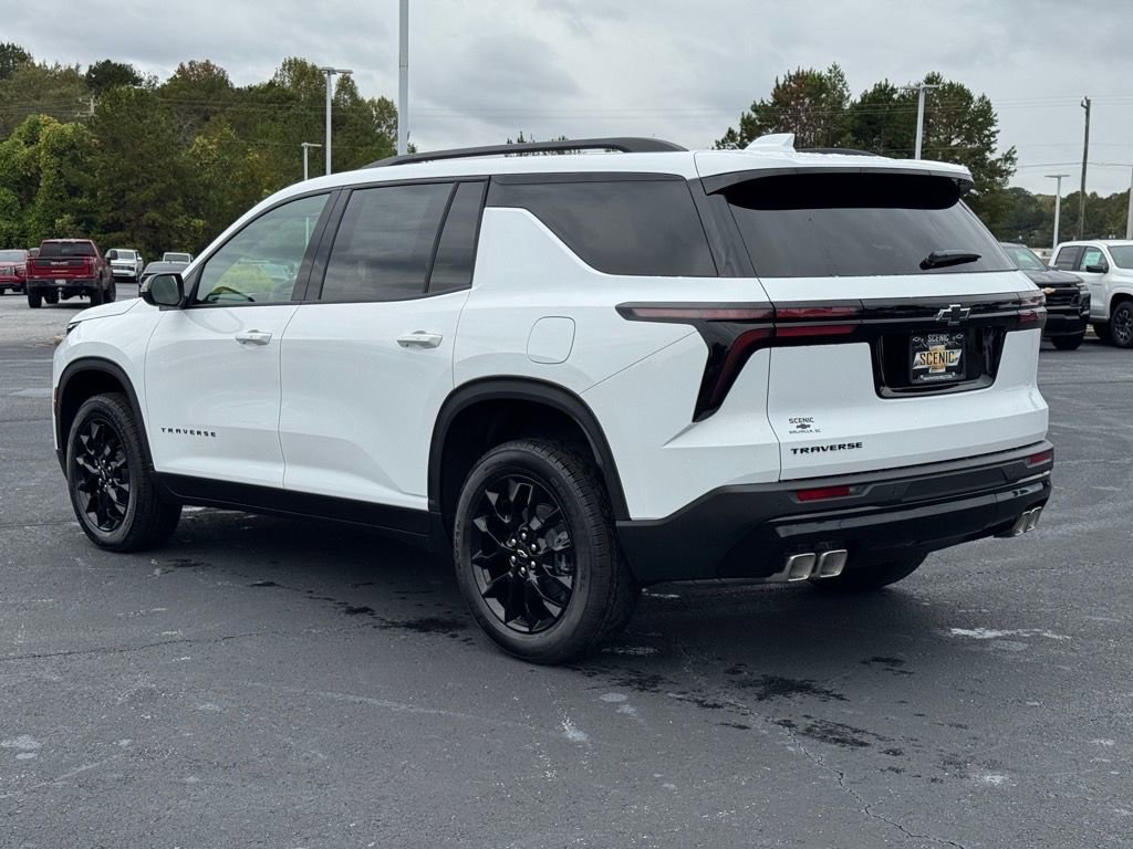 2026 Chevrolet Traverse photo 4
