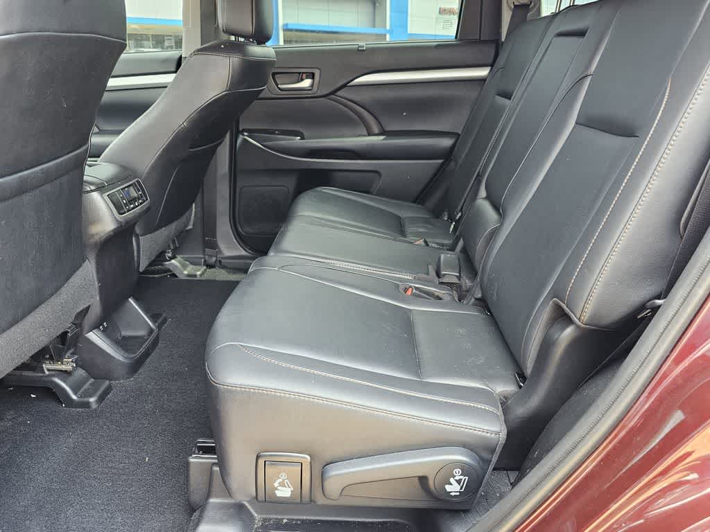 2019 Toyota Highlander XLE photo 16