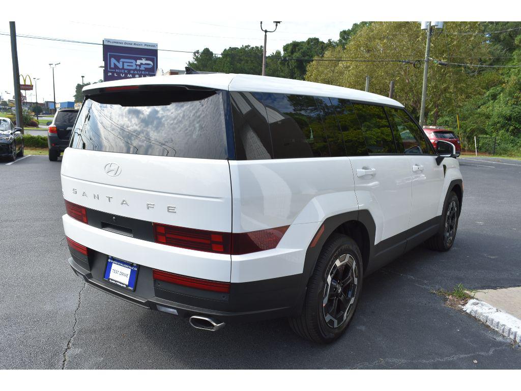 2026 Hyundai Santa Fe SE photo 4