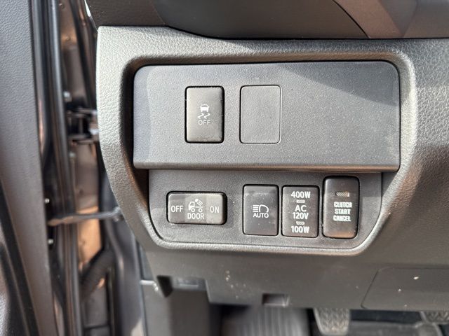 2023 Toyota Tacoma TRD Off-Road V6 photo 16