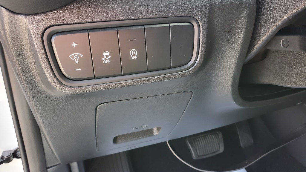 2023 Kia Soul LX photo 16
