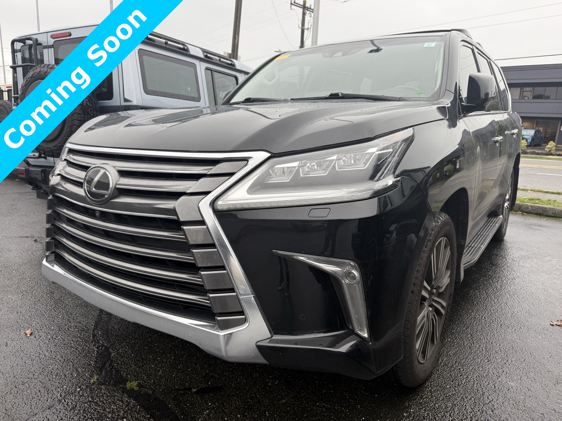 2019 Lexus LX 570 photo 3