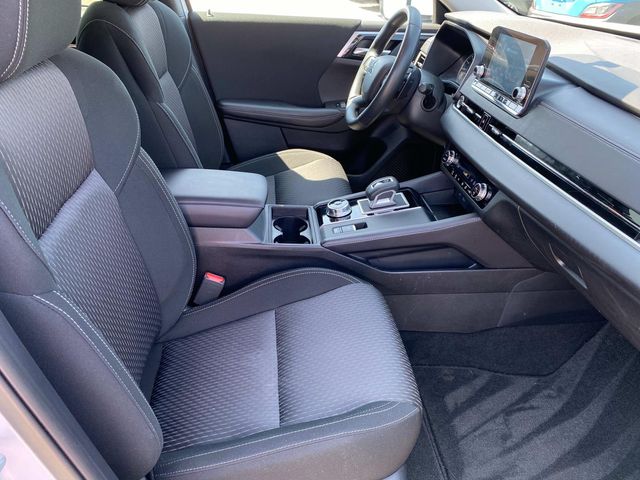 2024 Mitsubishi Outlander ES photo 20