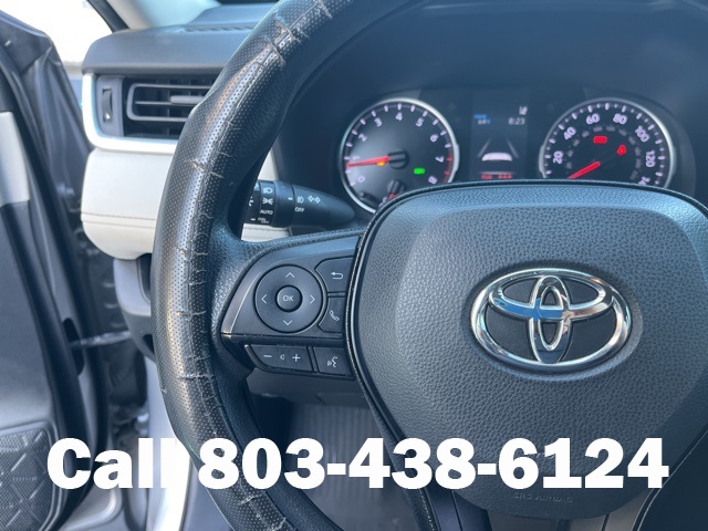 2021 Toyota RAV4 XLE photo 18