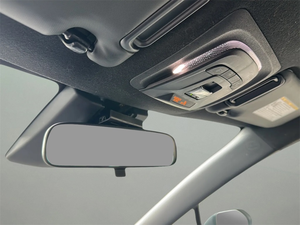 2023 Toyota Corolla SE photo 2