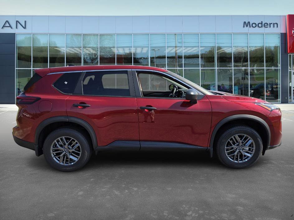 2025 Nissan Rogue S photo 3