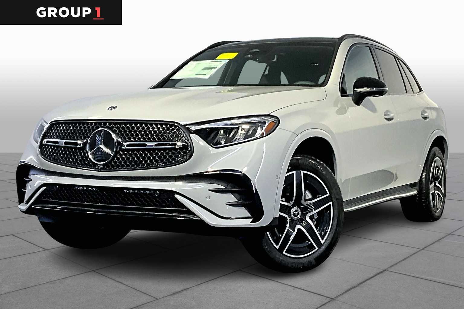 2026 Mercedes-Benz GLC Base's photo