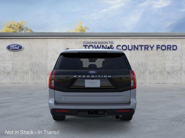 2025 Ford Expedition photo 3