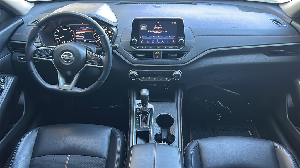 2020 Nissan Altima 2.5 SR photo 7