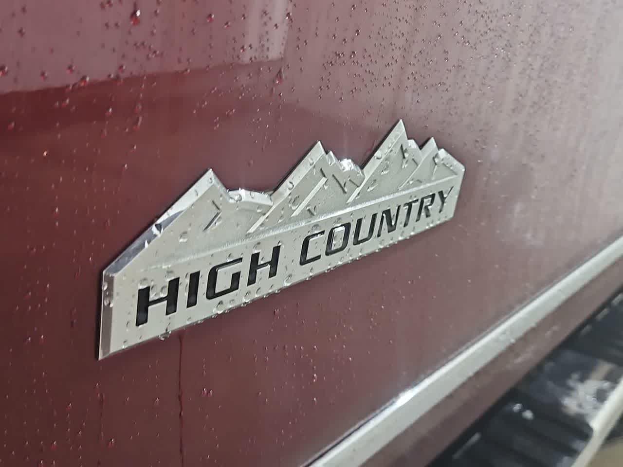 2017 Chevrolet Silverado HD High Country's photo