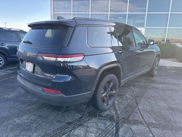 2024 Jeep Grand Cherokee Limited photo 3