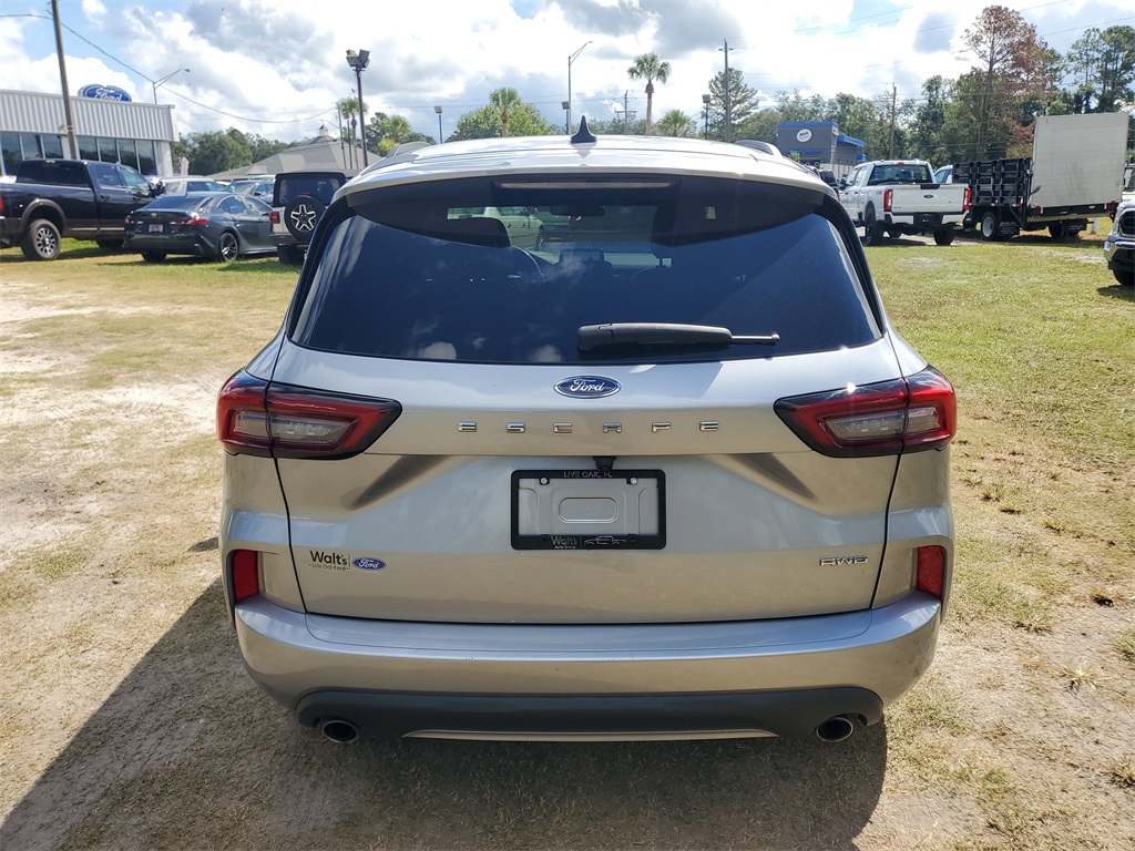 2023 Ford Escape ST-Line photo 8