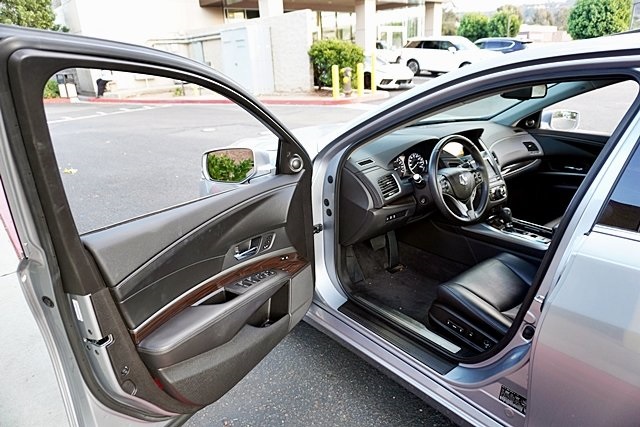 Used 2017 Silver Acura Teknology Pkg image 34