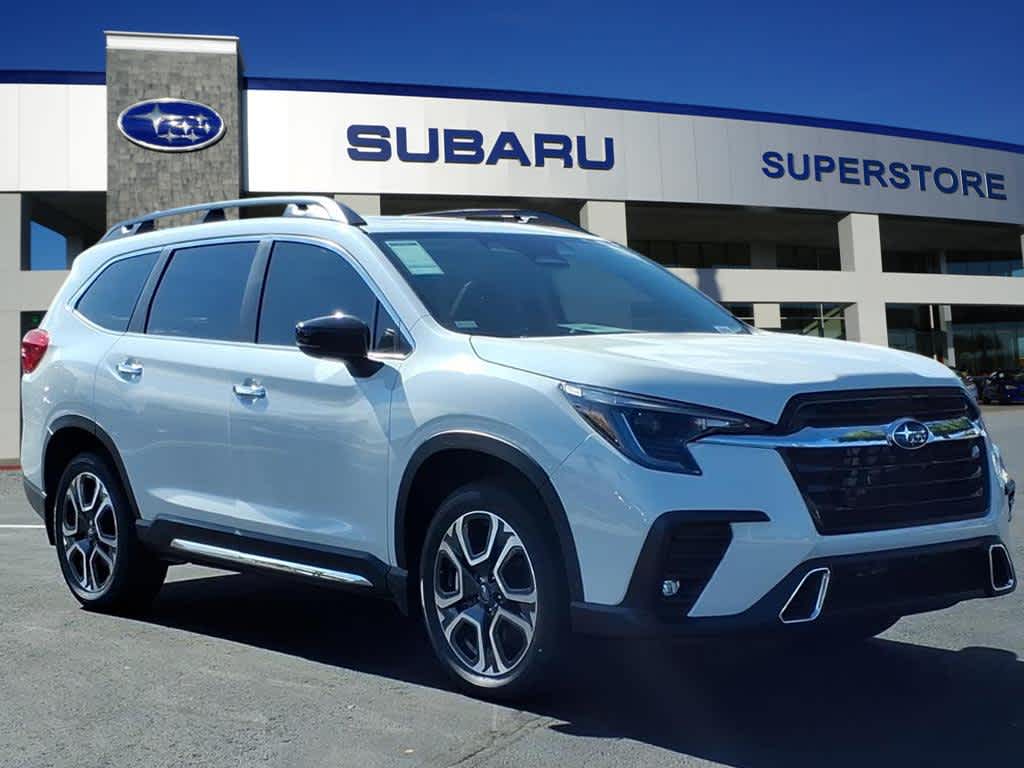2025 Subaru Ascent Touring's photo