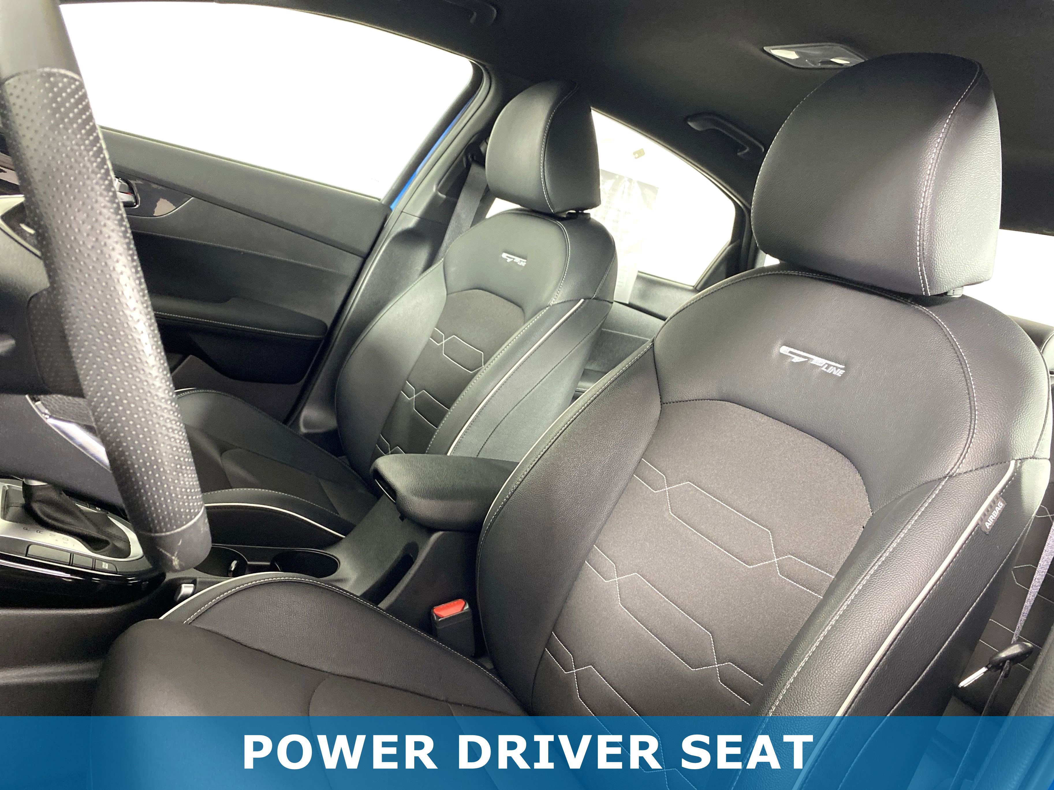2023 Kia Forte GT-Line photo 2