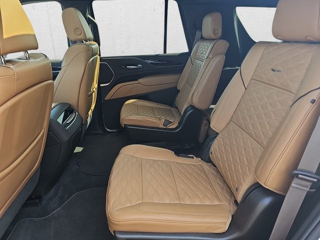 2022 Cadillac Escalade Premium Luxury photo 15