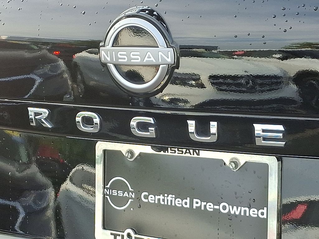 2023 Nissan Rogue SV photo 24