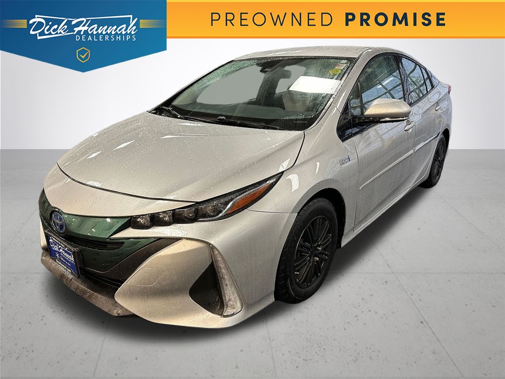 2019 Toyota Prius Prime Plus's photo