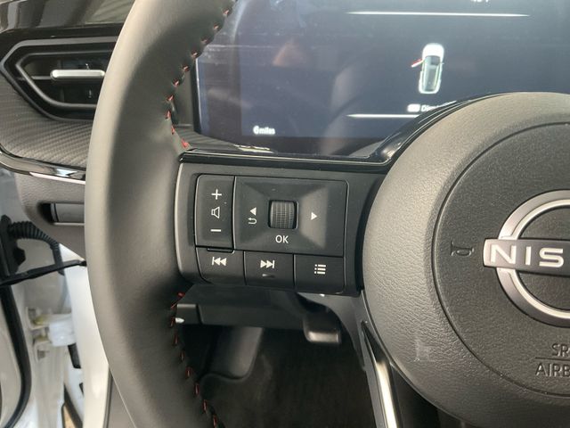 2025 Nissan Kicks SR photo 22