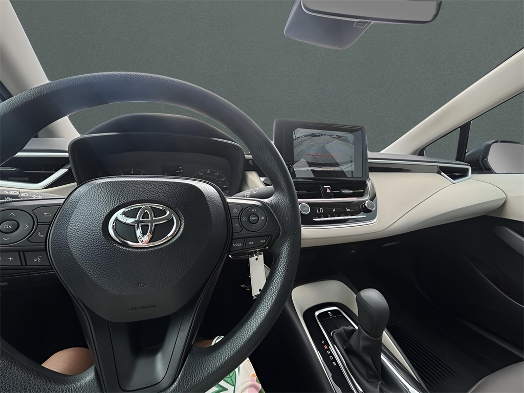 2025 Toyota Corolla LE photo 20