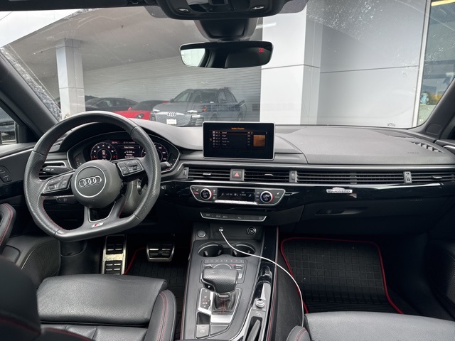 2018 Audi A4 2.0T Premium Plus photo 13