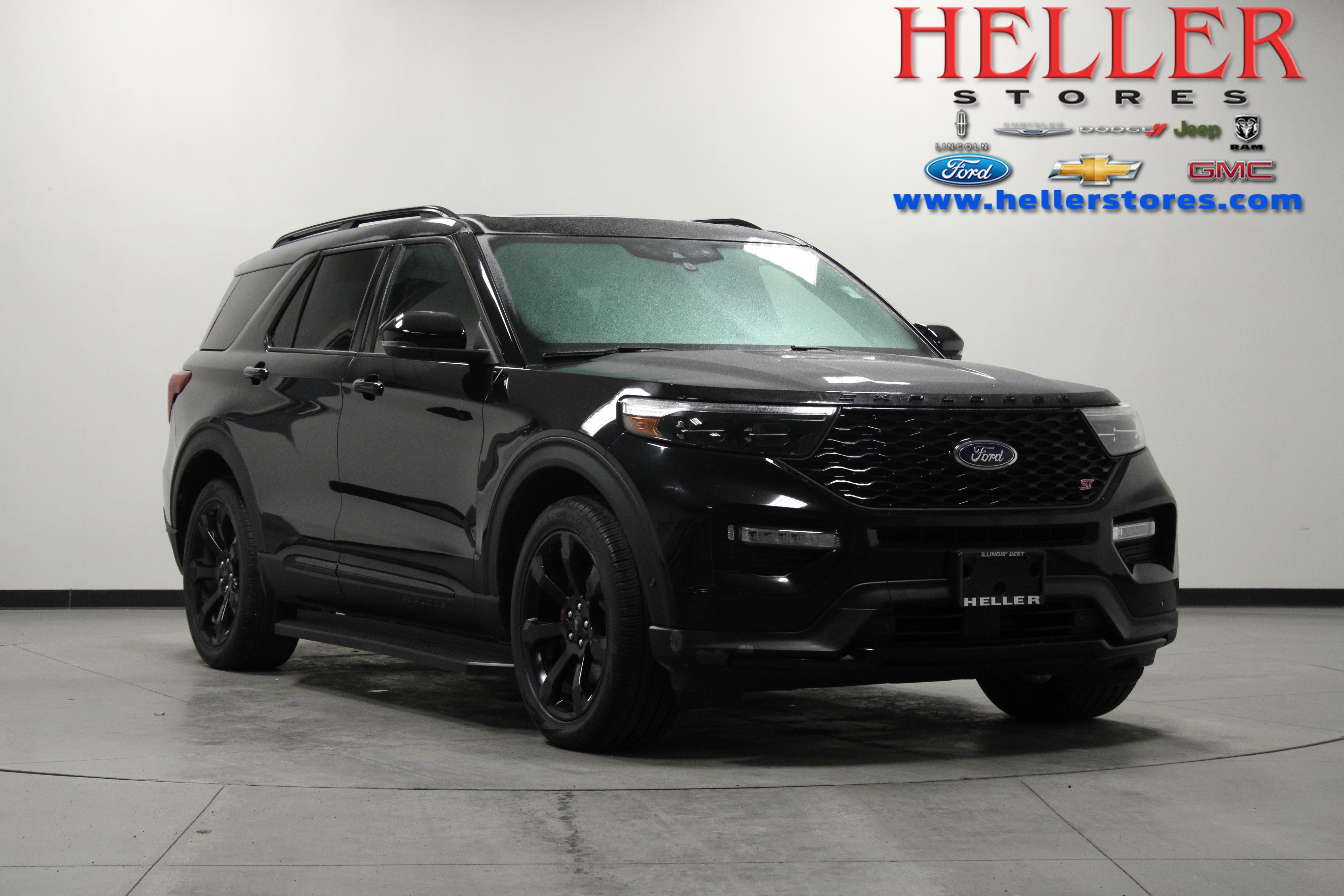 2020 Ford Explorer ST's photo