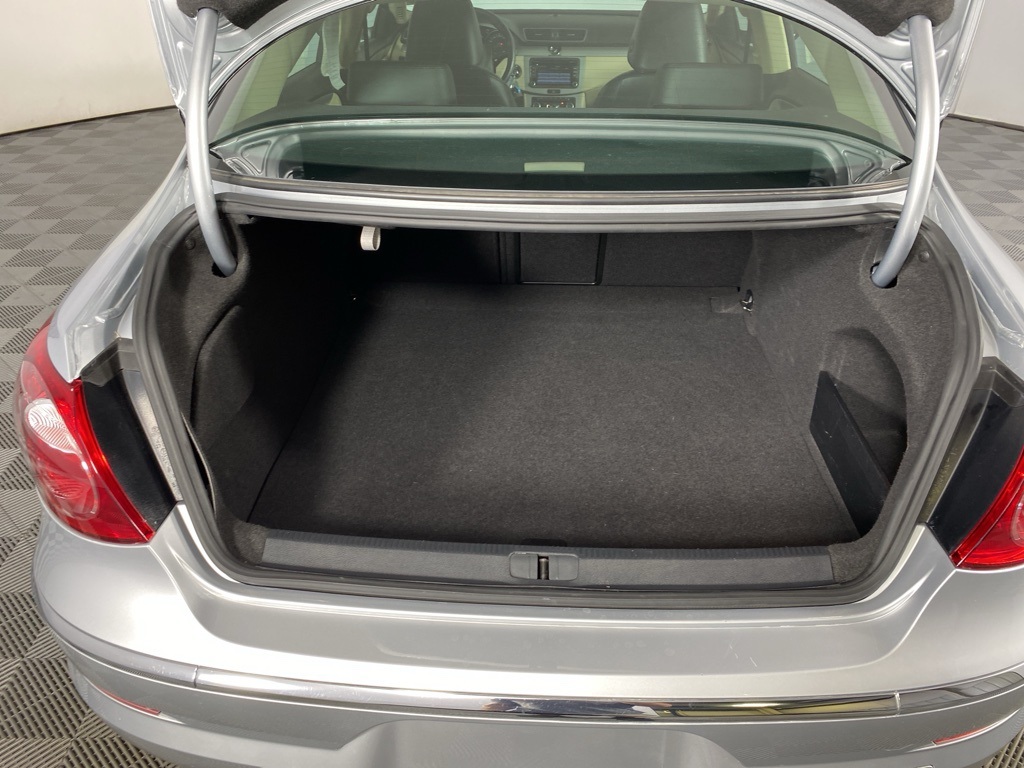 2012 Volkswagen CC Sport photo 22