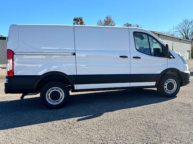 2024 Ford Transit photo 10