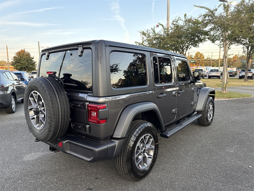 2025 Jeep Wrangler Sport S photo 3
