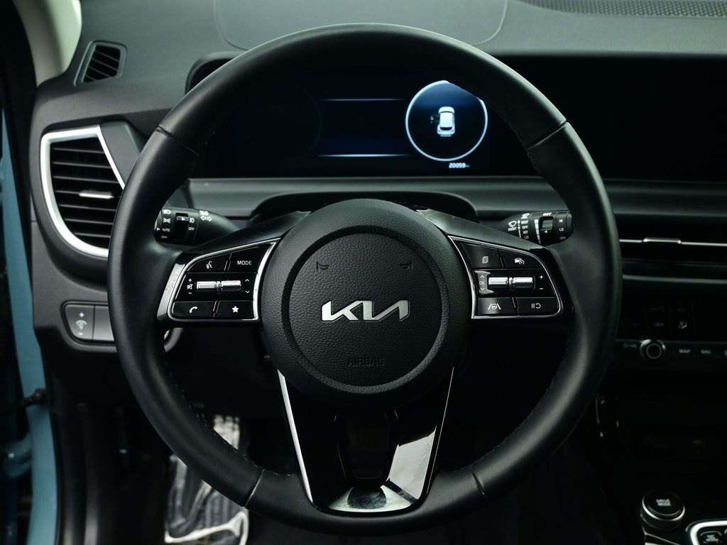 2024 Kia Seltos EX photo 3