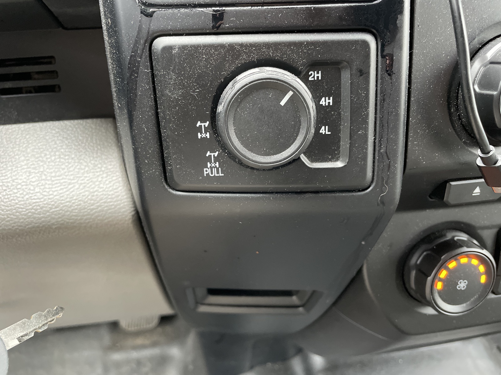 2015 Ford F-150 XLT photo 15