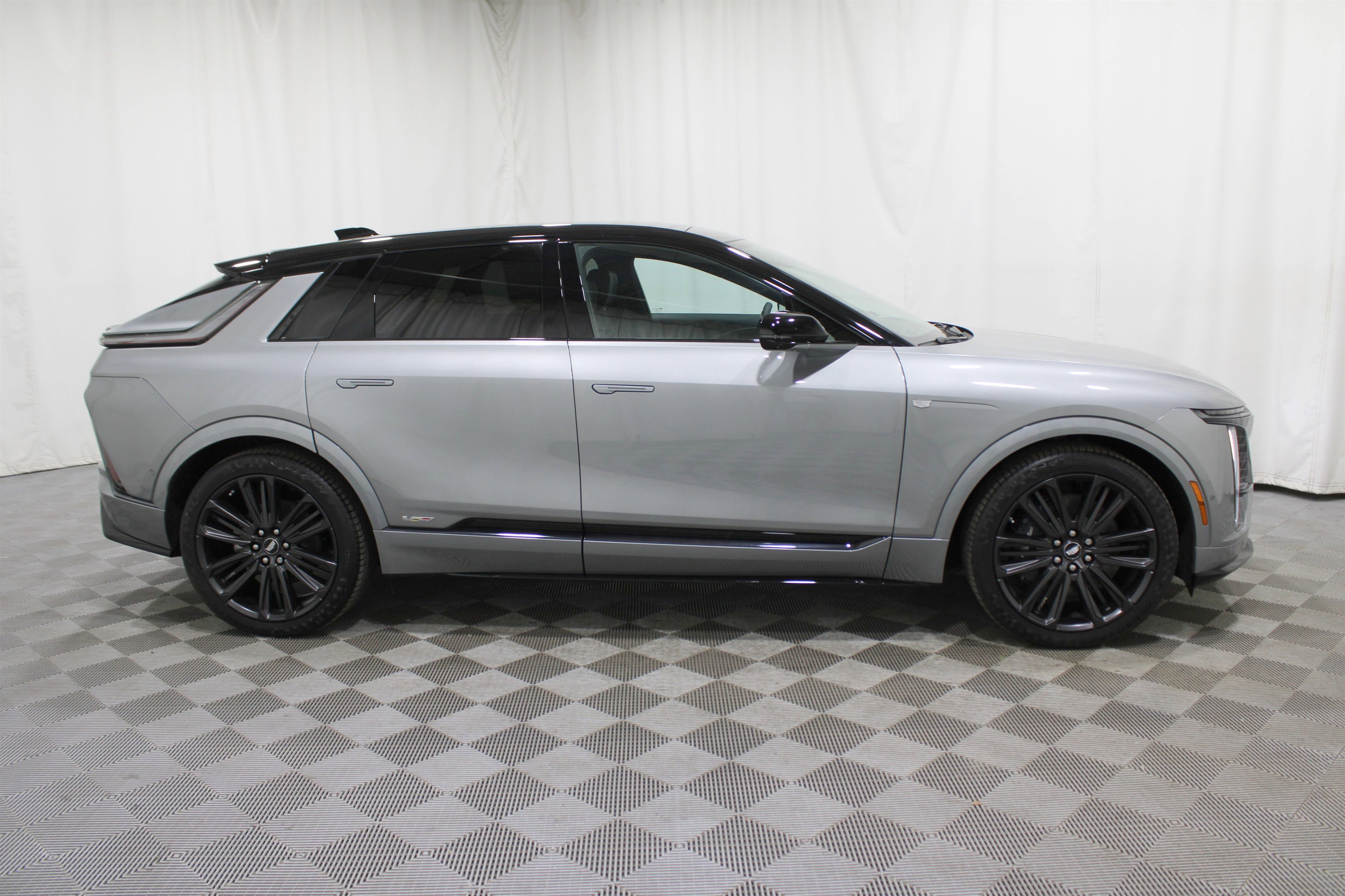 2026 Cadillac Lyriq photo 26