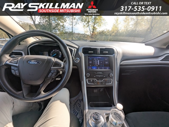 2020 Ford Fusion SE photo 22
