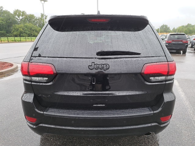 2020 Jeep Grand Cherokee Altitude photo 9