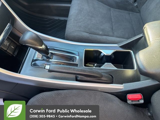 2015 Honda Accord EX photo 22