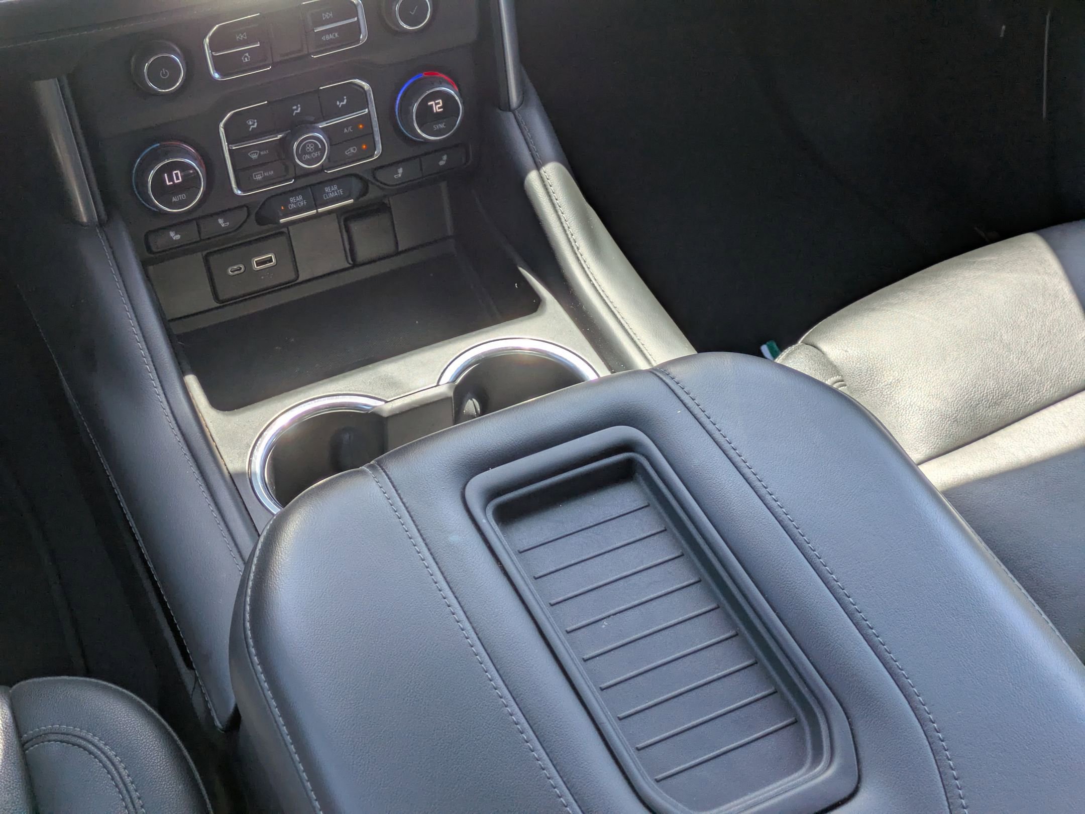 2022 Chevrolet Tahoe Z71 photo 19