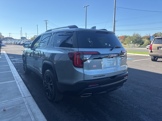 2023 Gmc Acadia SLT photo 4