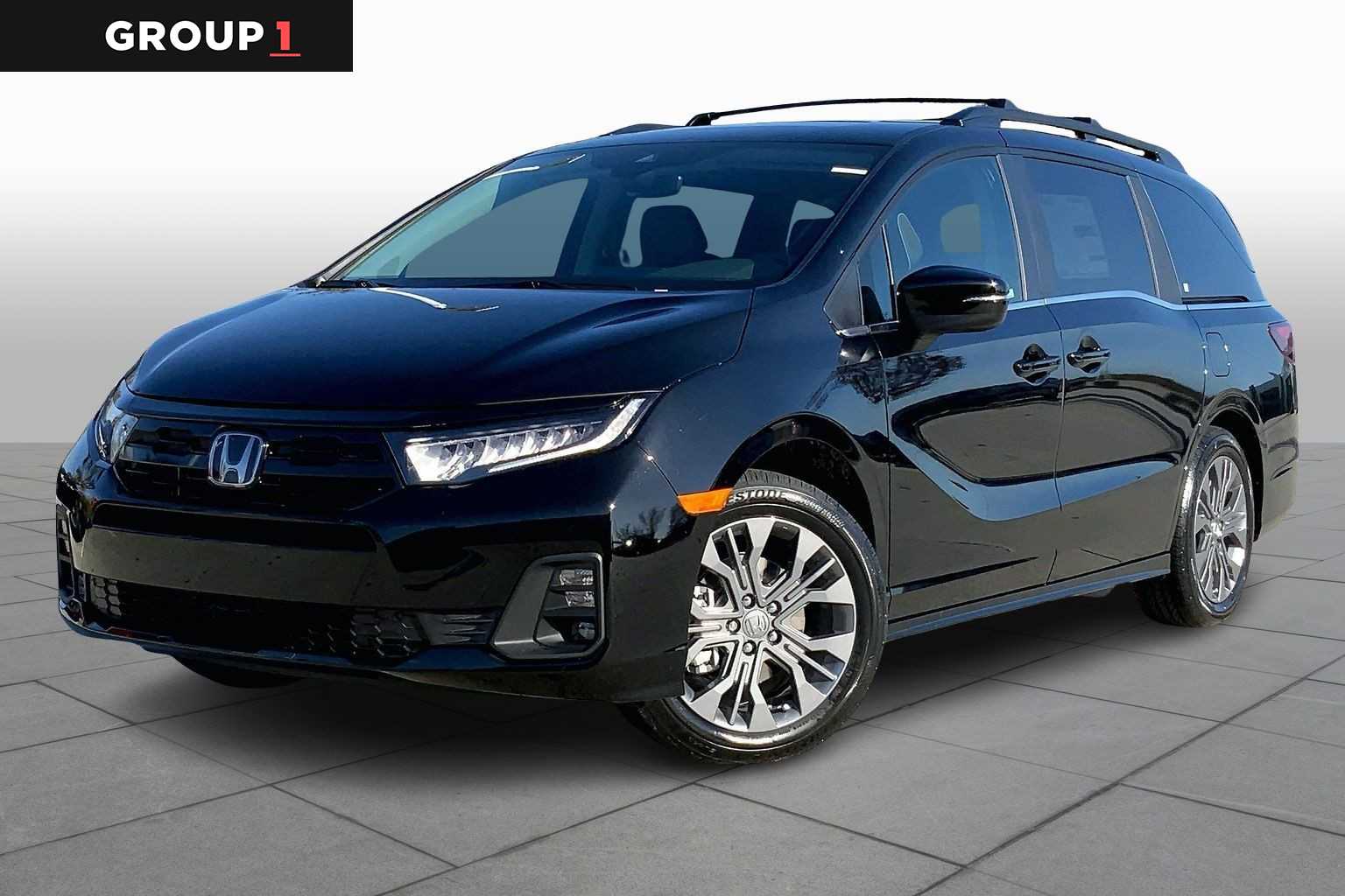 2026 Honda Odyssey Touring's photo