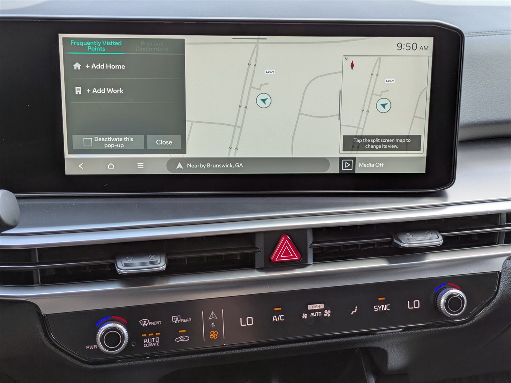 2025 Kia Sorento S photo 22