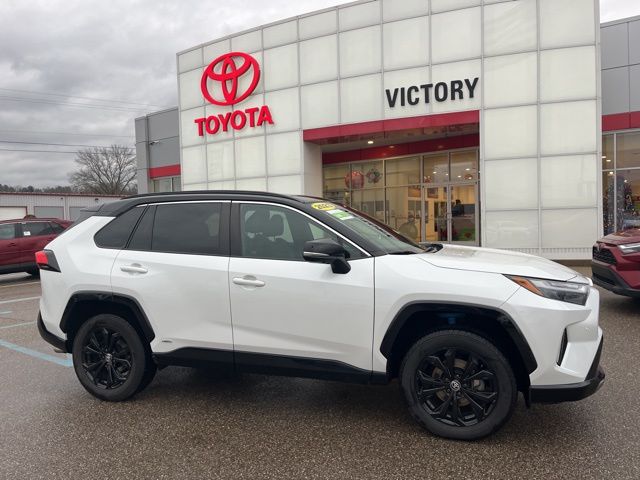 2023 Toyota RAV4 XSE's photo