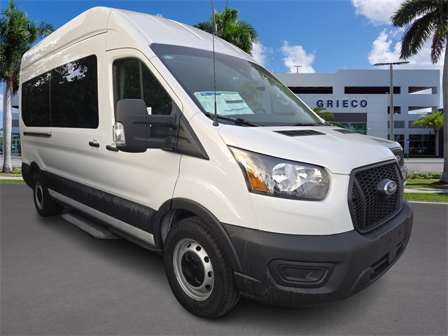 2025 Ford Transit Passenger Van XL's photo