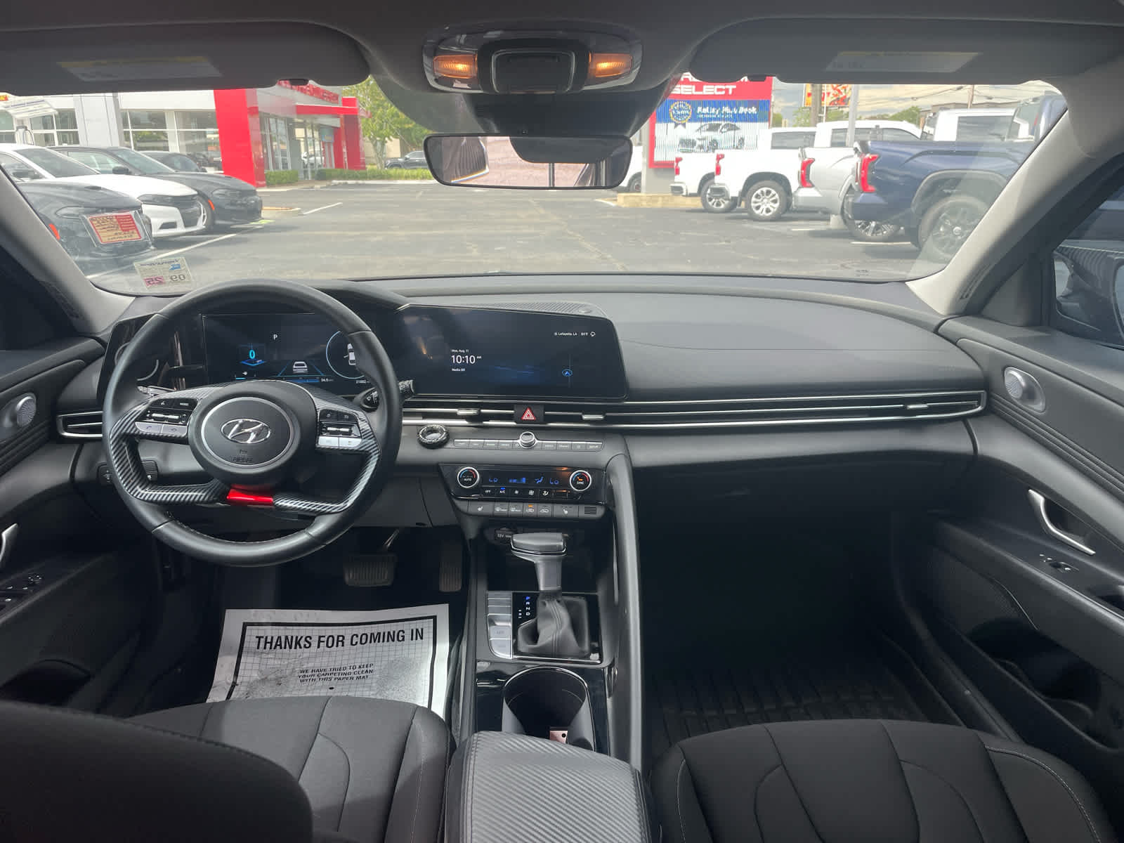 2023 Hyundai Elantra SEL photo 9