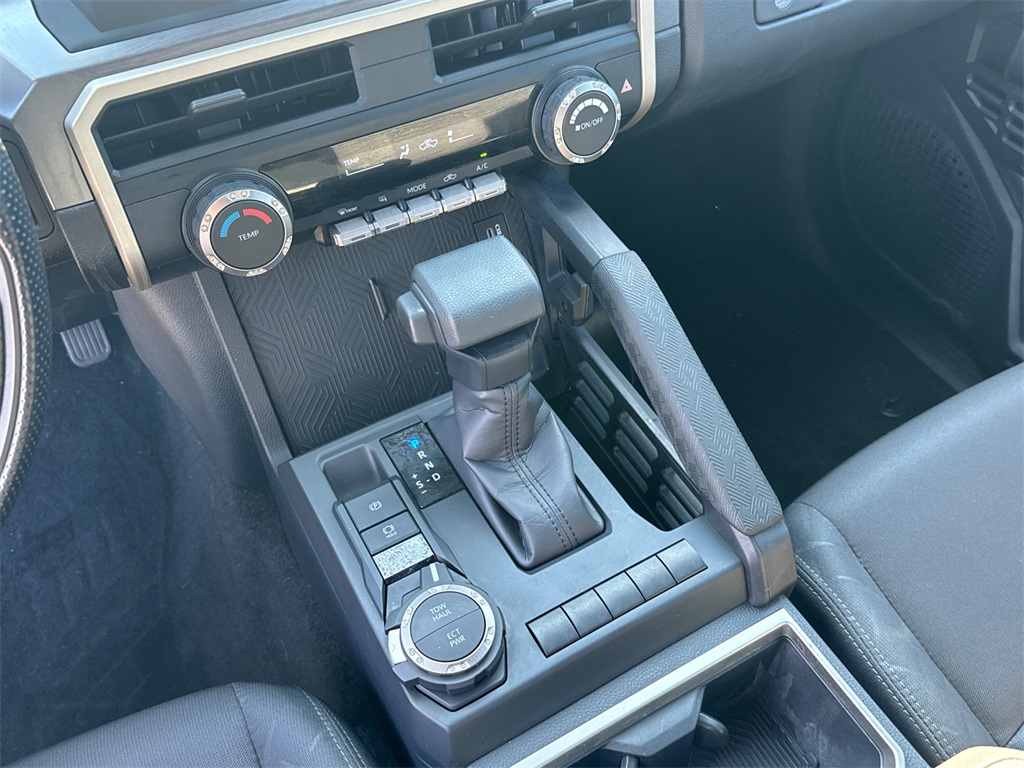 2024 Toyota Tacoma SR5 photo 28