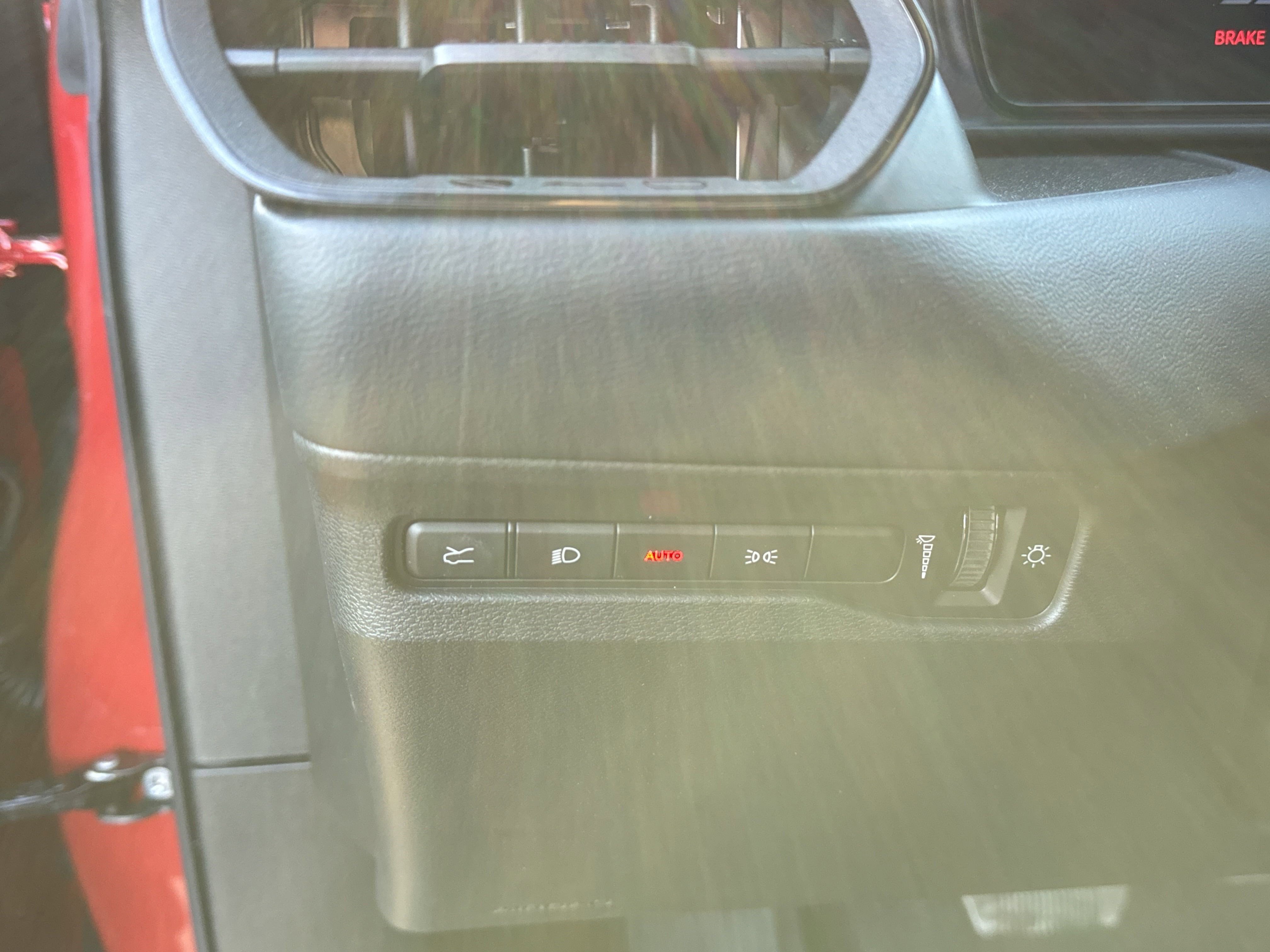 2025 Dodge Charger R/T photo 18